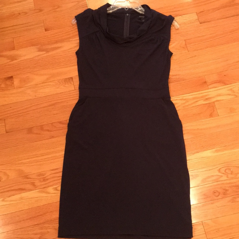 Banana Republic Navy Blue Sleeveless Dress with Pockets - stretch poly jersey